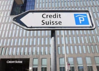 Gigante suizo UBS comprará a Credit Suisse para paliar crisis financiera