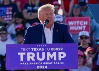 Trump pidió ‘detener la mala conducta de los fiscales’ en mitin en Texas