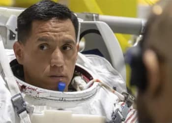 El astronauta Frank Rubio llegó en septiembre de 2022 a la EEI. Y tendrá que esperar más de un años para regresar a la Tierra.