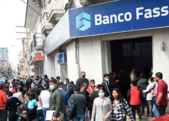 Bolivia: Gobierno interviene el Banco Fassil y detiene a 4 de sus ejecutivos
