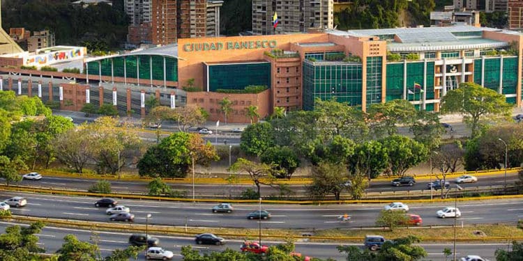Juan Carlos Escotet sigue al frente de Banesco