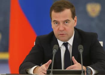Dmitri Medédev: Repartirse Ucrania evitaría una guerra mundial