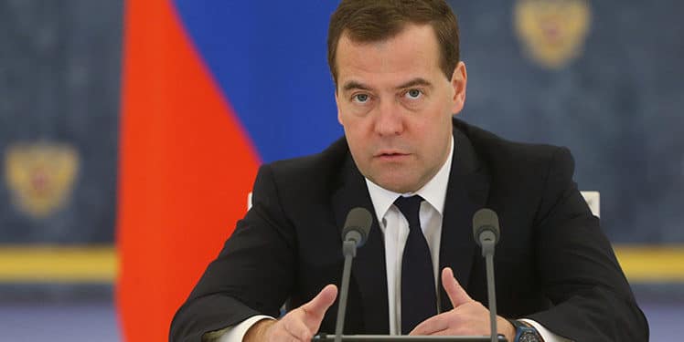 Dmitri Medédev: Repartirse Ucrania evitaría una guerra mundial
