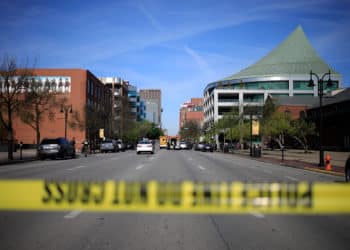 Cuatro muertos y 8 heridos en tiroteo en Louisville, Kentucky