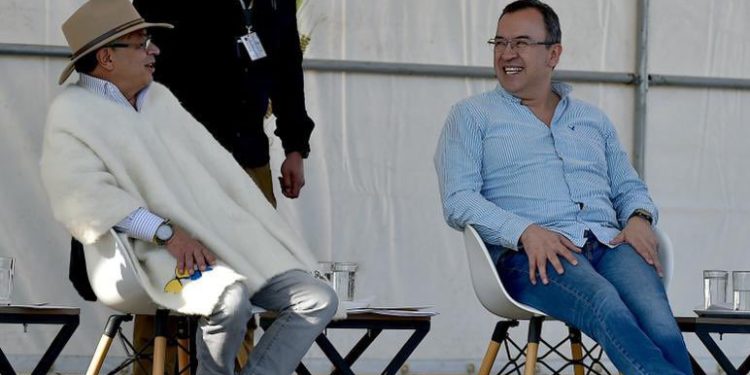 Revolcón en el gabinete: Petro cambia 7 ministros
