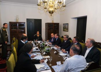 Petro pide elecciones con todas las garantías en Venezuela