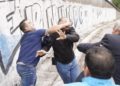 Ministro de seguridad argentino agredido a golpes y pedradas por transportistas