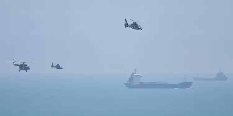 China inició maniobras militares de «cerco total» a Taiwán