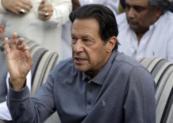 Detiene en Pakistán a Imram Khan, ex primer ministro y héroe deportivo