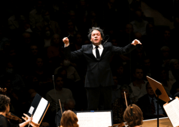 Gustavo Dudamel renuncia a la Ópera de París ¿Por qué?
