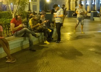 Parlamento de Cuba apretará la mordaza a los medios con nueva ley