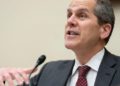 Fed advierte a los bancos del aumento del riesgo inmobiliario comercial
