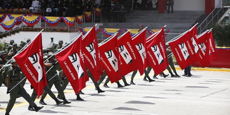 Política de desinformación de Maduro se apoya en sus “tropas digitales”