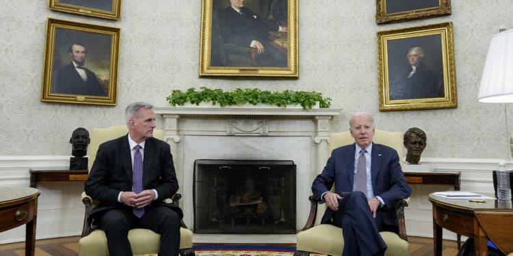 Liderazgo de Kevin McCarthy se pone a prueba: ¿Conseguirá los votos para ampliar techo de la deuda?