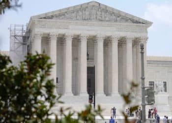 Corte Suprema de EEUU descarta la raza como factor determinante en admisiones universitarias