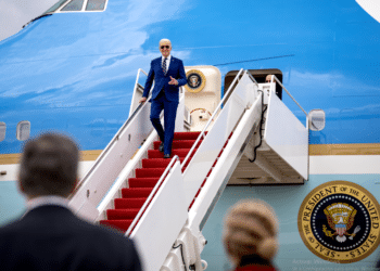 Bases militares y bromas de Biden complican deshielo de relaciones China-EEUU