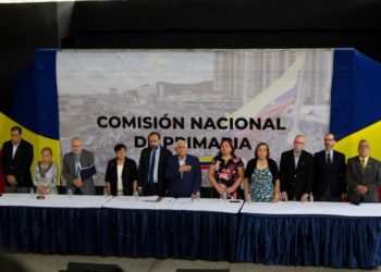 ¿Qué deben hacer los venezolanos que viven fuera para participar en las primarias de su país?