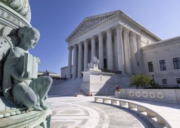 EEUU: Corte Suprema avala otro motivo de deportación de inmigrantes