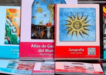 Unidos por el conocimiento: México ofrece libros de texto gratuitos para fomentar la educación bilingüe en EEUU