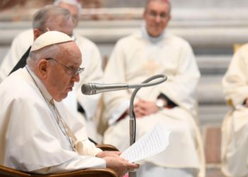 Papa Francisco hospitalizado de urgencia