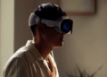 Expertos consideran que los lentes Apple Vision Pro aíslan a sus usuarios