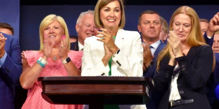 20 estados: Iowa el último en prohibir el aborto en EEUU