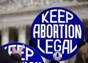 ¡Bloqueado! Juez suspende nueva restricciones al aborto en Iowa