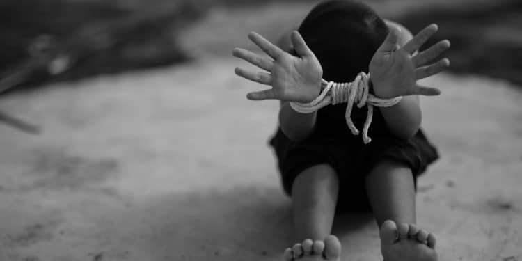 Trump propone pena de muerte para traficantes de niños