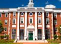 Polémica en Yale y Harvard por ataque de sus académicos a la Constitución de EE.UU