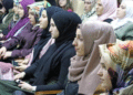 Francia prohíbe la abaya en los colegios en nombre del laicismo