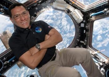 355 días y contando: un salvadoreño es el segundo hombre con más tiempo en el espacio exterior