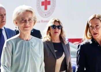 Von Der Leyen responde petición de Meloni: visita Lampedusa y activa plan de emergencia