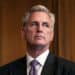 Kevin McCarthy anuncia una investigación formal de juicio político contra Joe Biden