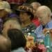 ¿Estábamos soñando o Biden se durmió en plena ceremonia de Maui? Esto es lo que sabemos