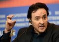 John Cusack arremete contra la administración de Biden