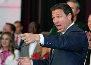 Ron DeSantis ataca a Donald Trump y vuelve a reconocer victoria electoral de Joe Biden