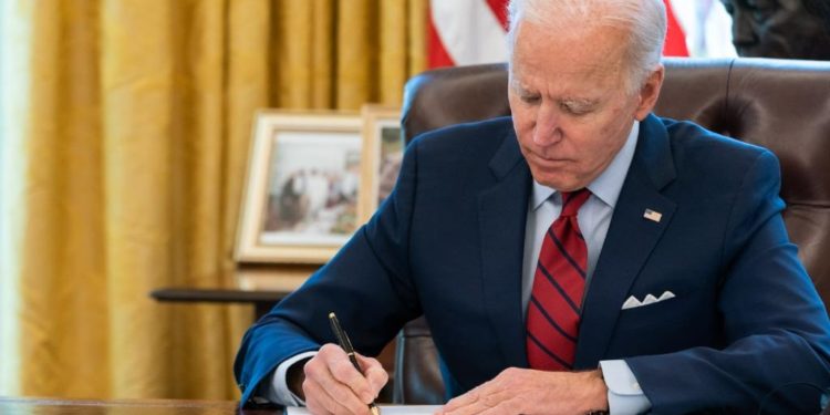 ONU da luz verde al manejo del fondo social para el régimen de Maduro, aprobado por Biden