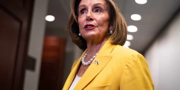 Nancy Pelosi fue desalojada de su oficina en el Capitolio tras destitución del Presidente de la Cámara Baja