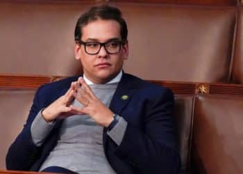 Republicanos suman esfuerzos para destituir a George Santos