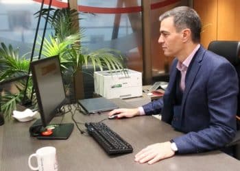 Diplomáticos: pacto de Pedro Sánchez convierte a España en el “hazmerreír de Europa”