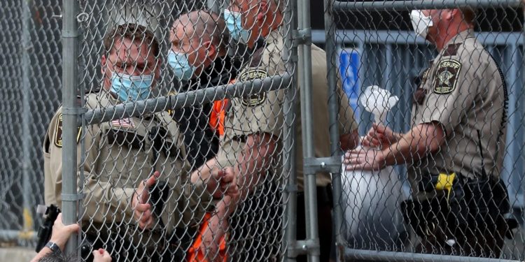 Corte Suprema rechazó apelación del expolicía Derek Chauvin en caso del asesinato de George Floyd