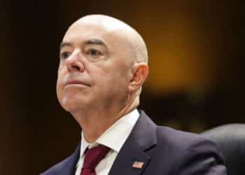 Demócratas bloquean intento para destituir a Alejandro Mayorkas por crisis en la frontera
