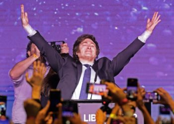 ¿Qué hizo Javier Milei después de conocer su triunfo en las elecciones presidenciales en Argentina?