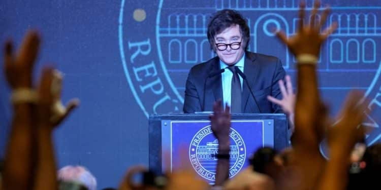 Relaciones de Venezuela y Argentina en riesgo, tras la victoria de Javier Milei