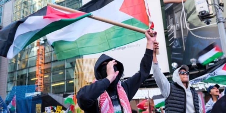 Ataques a símbolos cristianos: la acción de radicales pro-palestinos que genera indignación