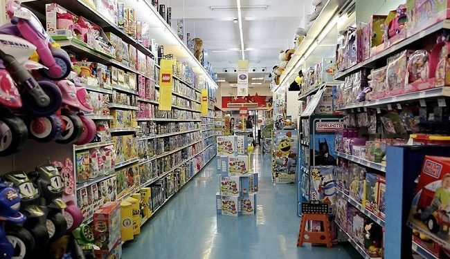 En contra de la agenda woke: comerciantes de California se niegan a vender juguetes de género neutro