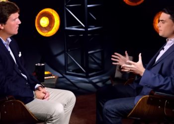 «No le preocupa EE.UU.»: Tucker Carlson arremete contra Ben Shapiro por comentarios sobre guerra en Medio Oriente
