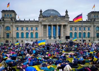 Alemania considera aumento de impuestos para financiar apoyo a Ucrania