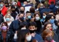 España impone el uso de mascarillas en hospitales ante repunte de virus respiratorios