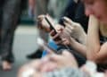 Proyecto de ley busca prohibir acceso a redes sociales a menores de 16 años en Florida